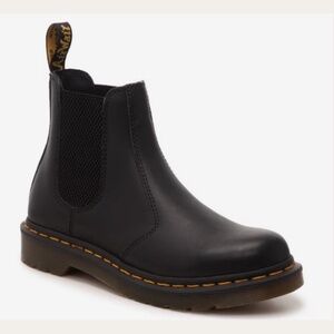 Dr. Martens 2976 Chelsea Boot